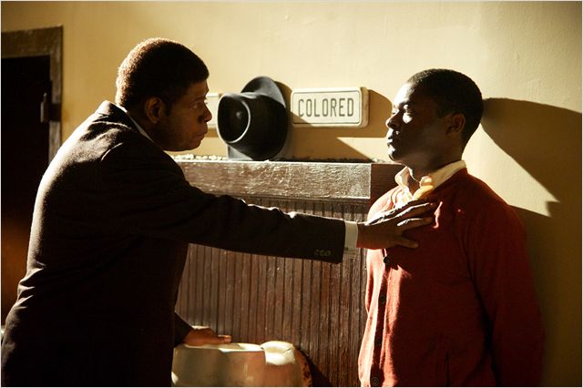 Face à face de Cecil (Forest Whitaker) et son fils Louis (David Oyewolo)